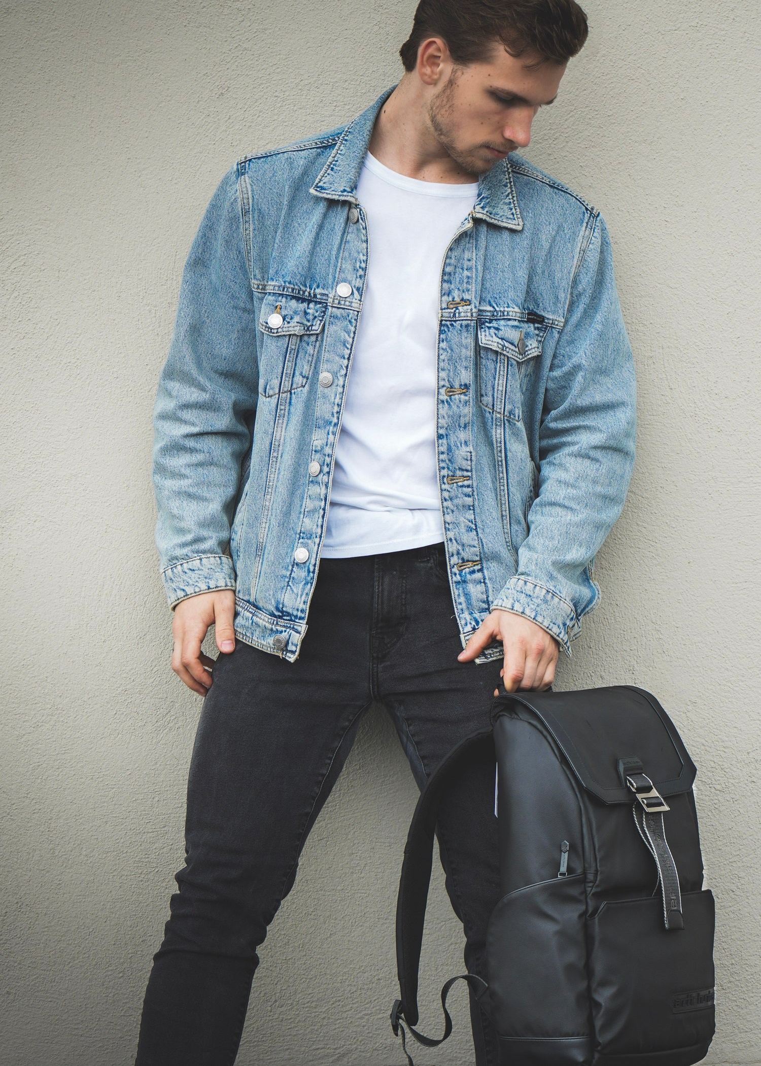 Jet Black Laptoprucksack mit USB-Anschluss – elegant & funktional
