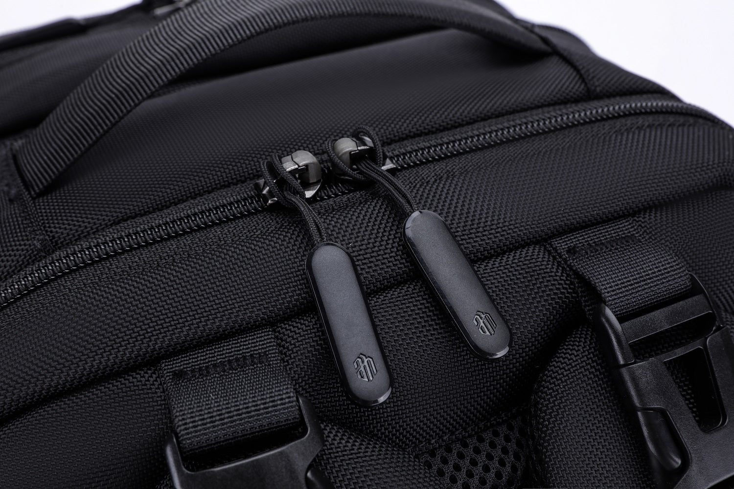 Modularer Rucksack für Alltag und Reisen – getragen als Komplettversio