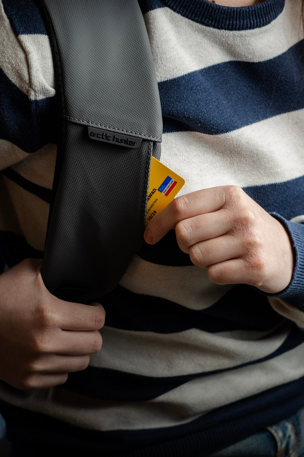 Flexipack Rucksack mit Kartenfach am Schultergurt – praktisch für Ausweis oder Ticket