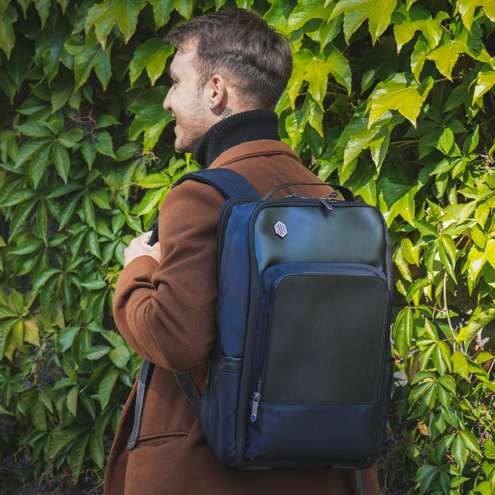 Travel Chic Laptoprucksack mit USB-Anschluss – Business & Alltag