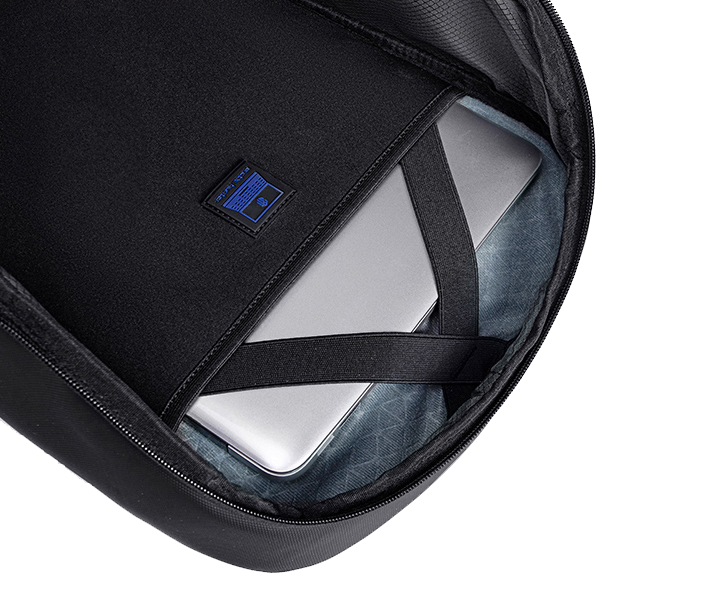 Gepolstertes Laptopfach des Flexipack Rucksacks – schützt Geräte sicher und wasserabweisend