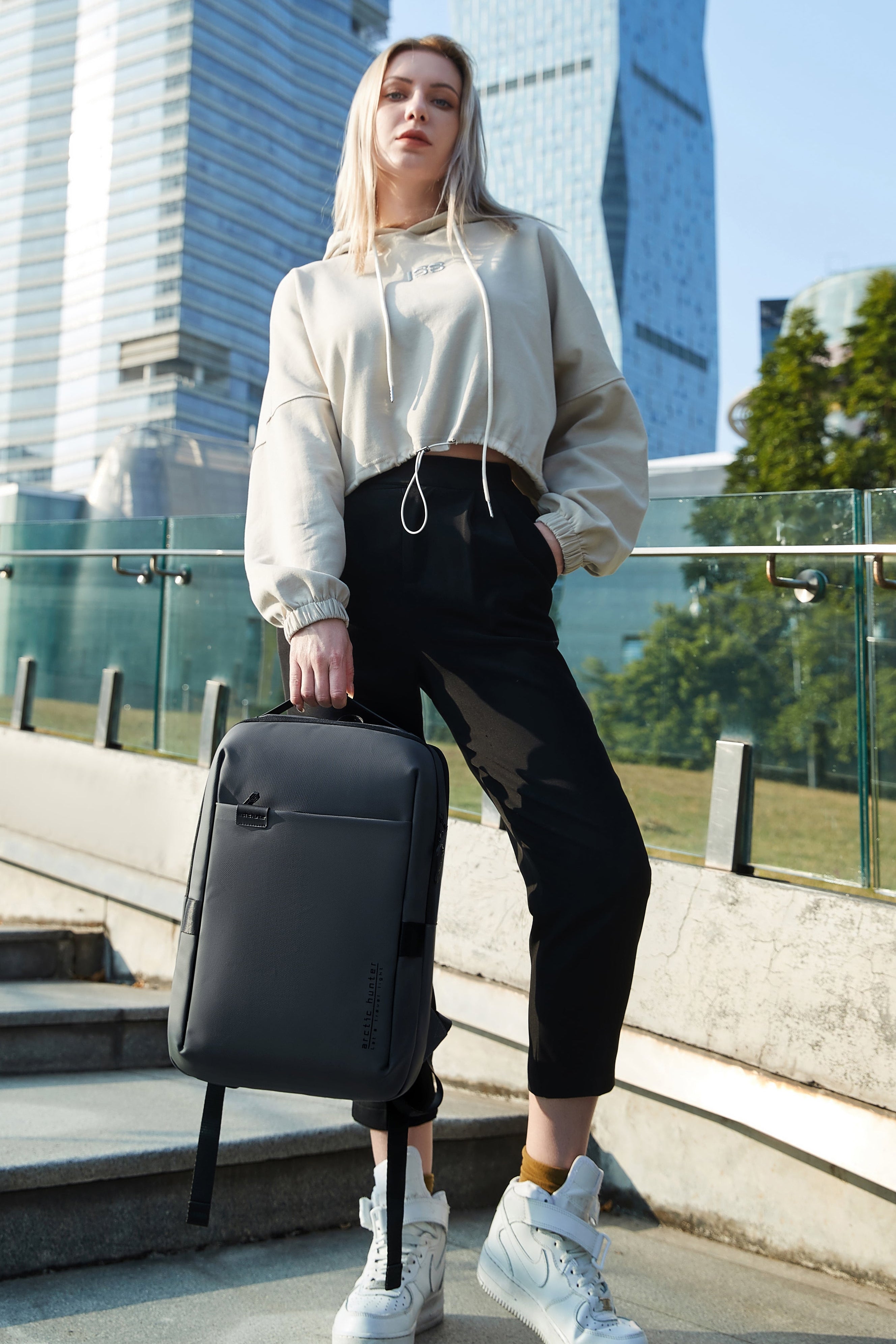 Unisex Rucksack in elegantem Lifestyle-Look – hochwertig, vielseitig und ideal für Alltag und Reisen.